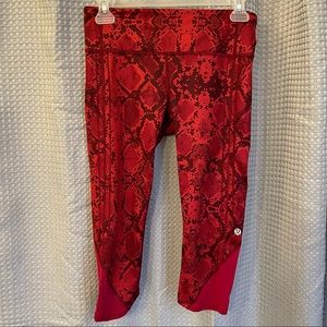 Lululemon Red Cranberry Vent It Out Crop Leggings